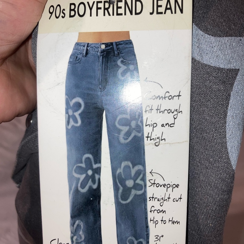 Brand new 90’s boyfriend cut jeans